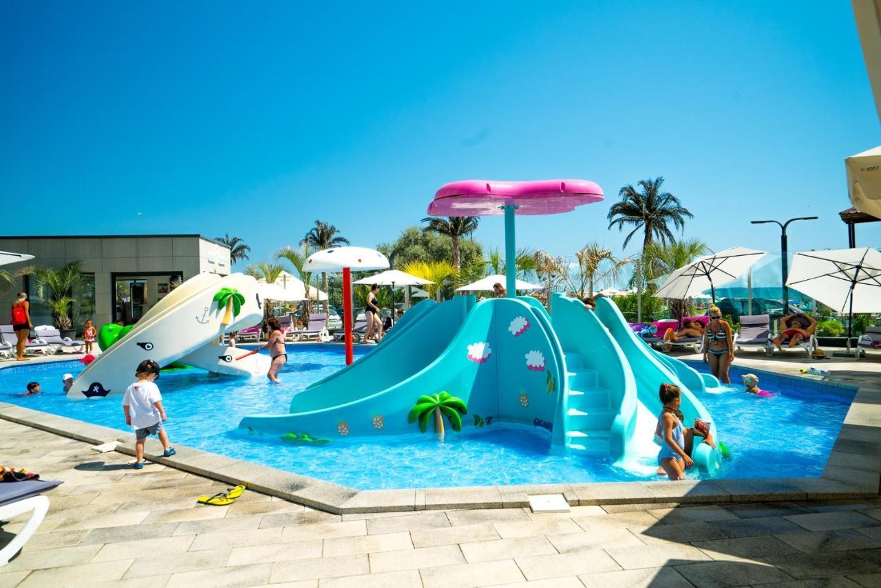 Relax Inn Apartment Năvodari 외부 사진