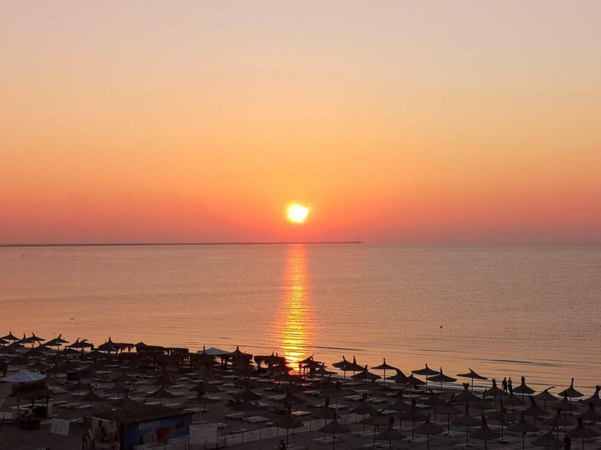 Relax Inn Apartment Năvodari 외부 사진